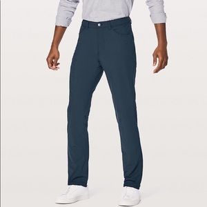 Gently used men’s navy ABC pants. Standard length.